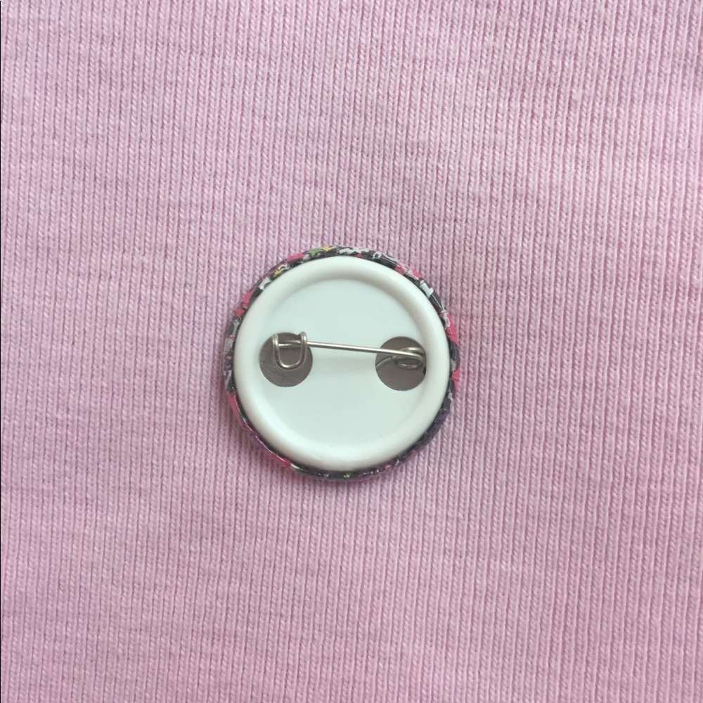 Edgy Possum rat pin - Picture 2 of 2